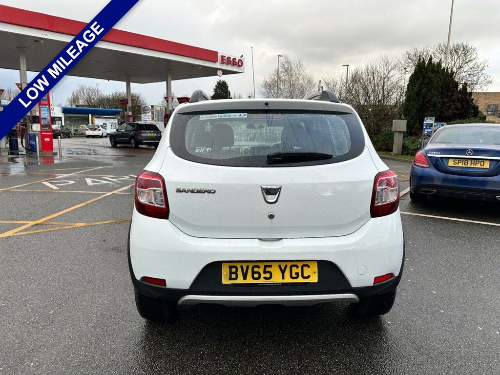 Used Dacia Sandero Stepway 2015 for sale - 77608588: Photo 7