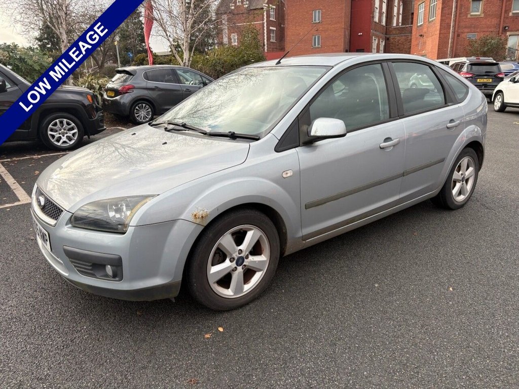 Used Ford Focus 2005 for sale - 76740682: Photo 3