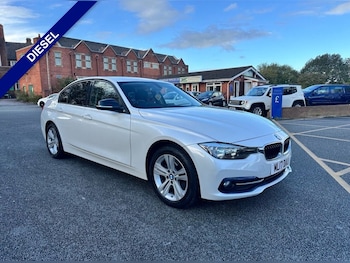 2017 (17) - 318d Sport 4dr