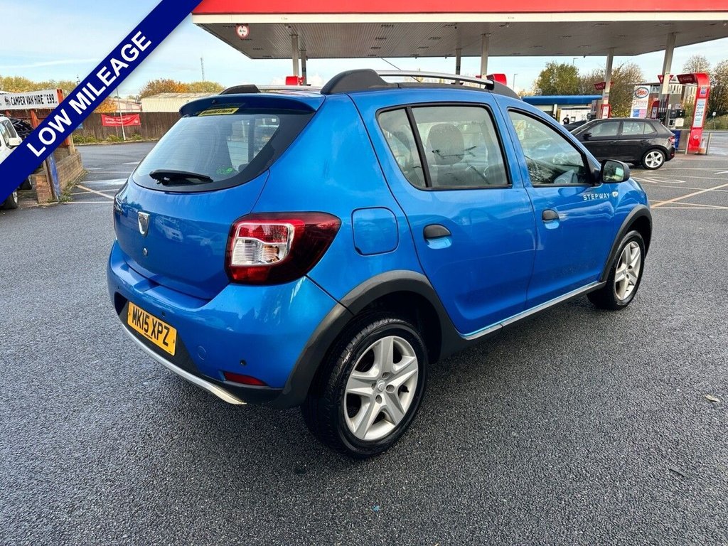 Used Dacia Sandero Stepway 2015 for sale - 76406848: Photo 5