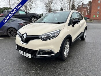 Used Renault Captur 2016 for sale - 77849536: Photo