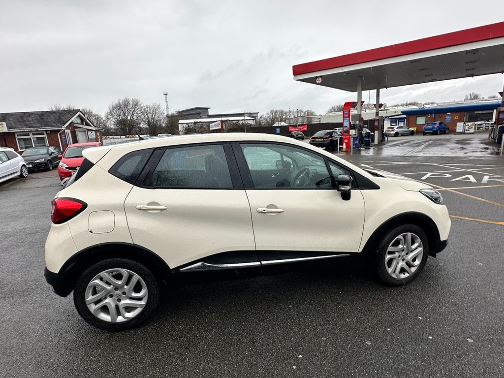 Used Renault Captur 2016 for sale - 77849536: Photo 9