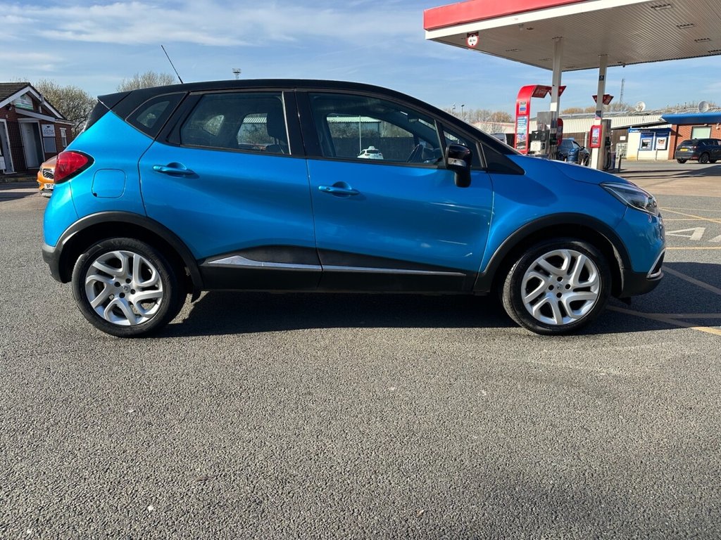 Used Renault Captur 2016 for sale - 77936275: Photo 2