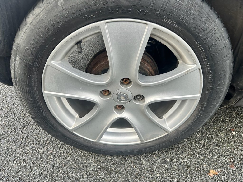 Used Renault Clio 2013 for sale - 76840755: Photo 10