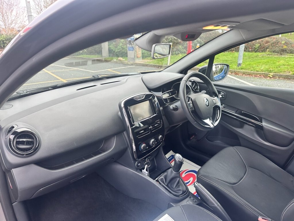 Used Renault Clio 2013 for sale - 76840755: Photo 15