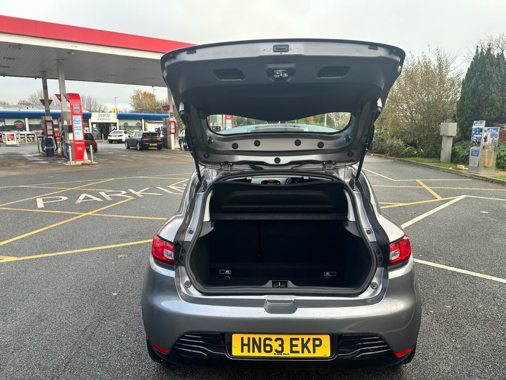 Used Renault Clio 2013 for sale - 76840755: Photo 21