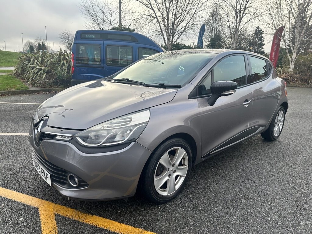 Used Renault Clio 2013 for sale - 76840755: Photo 3