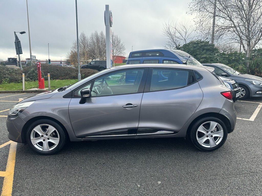 Used Renault Clio 2013 for sale - 76840755: Photo 8