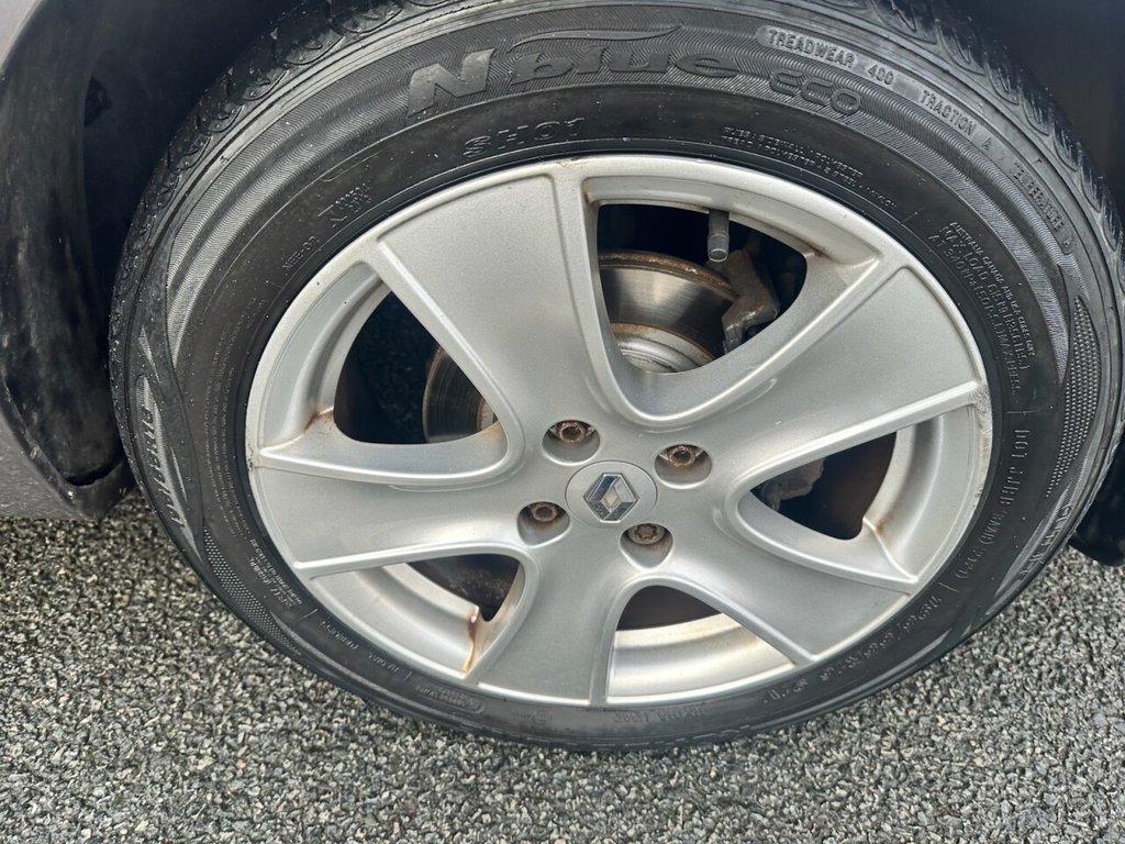 Used Renault Clio 2013 for sale - 76840755: Photo 9