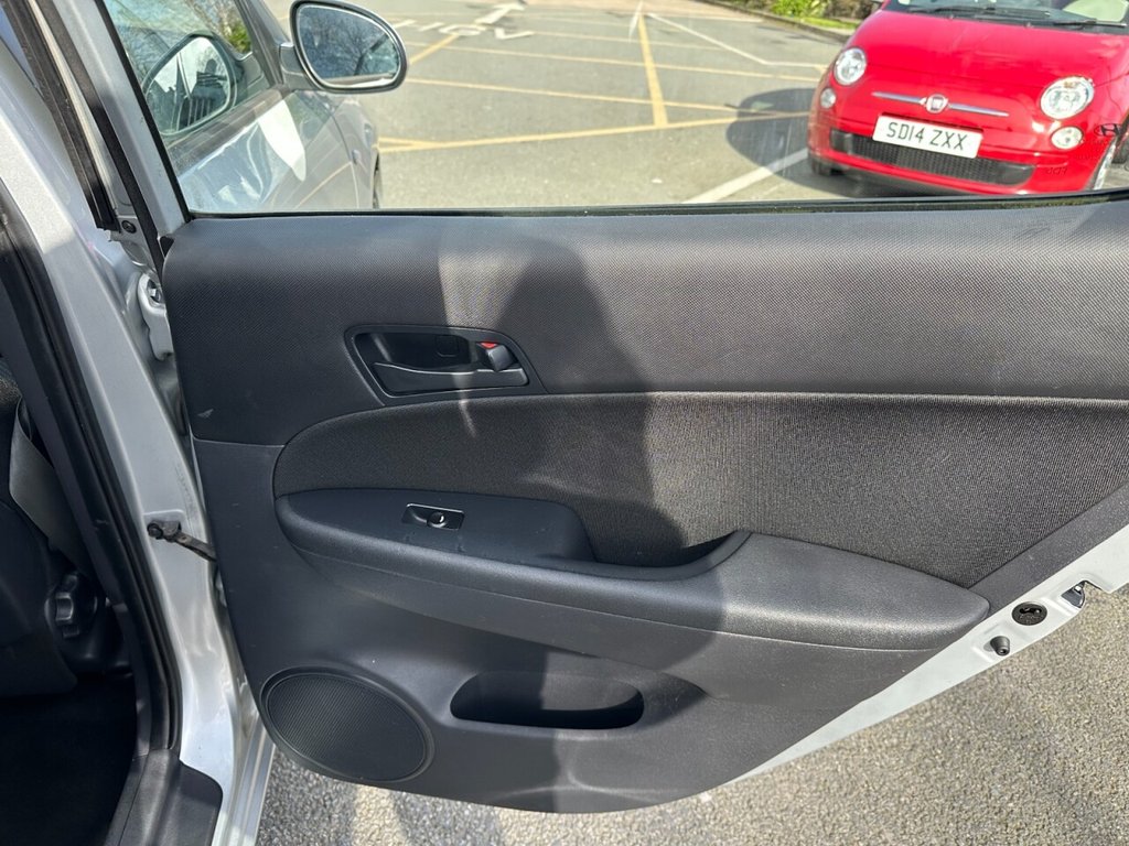 Used Hyundai i30 2010 for sale - 78029881: Photo 17