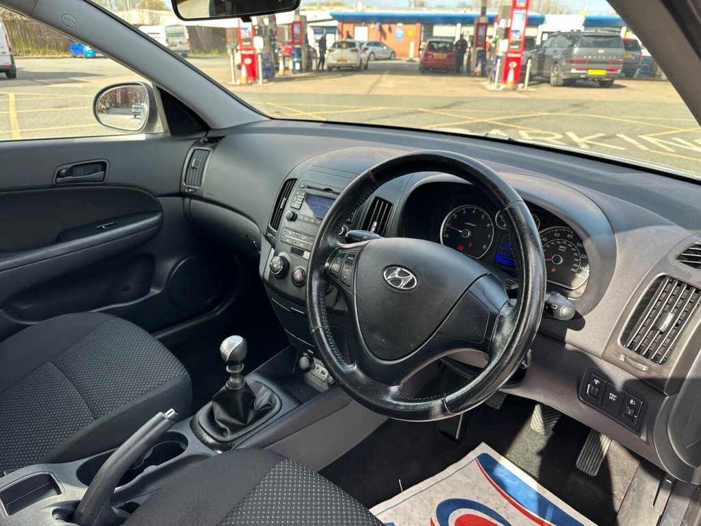 Used Hyundai i30 2010 for sale - 78029881: Photo 21