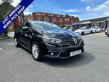 Used Renault Megane 2017 for sale - 79104036: Photo