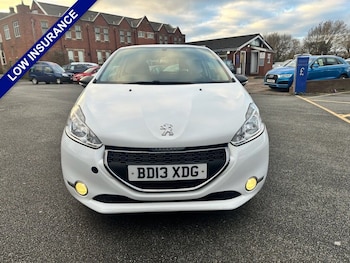 Used Peugeot 208 2013 for sale - 76909947: Photo