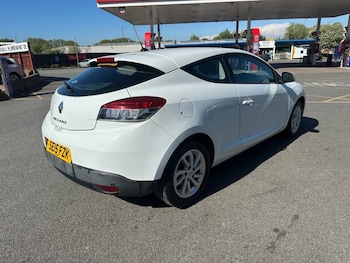 Used Renault Megane 2015 for sale - 78400991: Photo