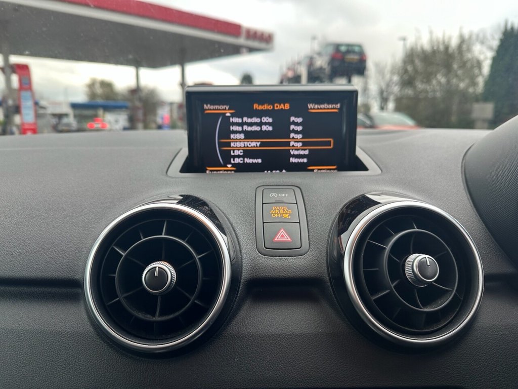 Used Audi A1 2015 for sale - 76686642: Photo 10