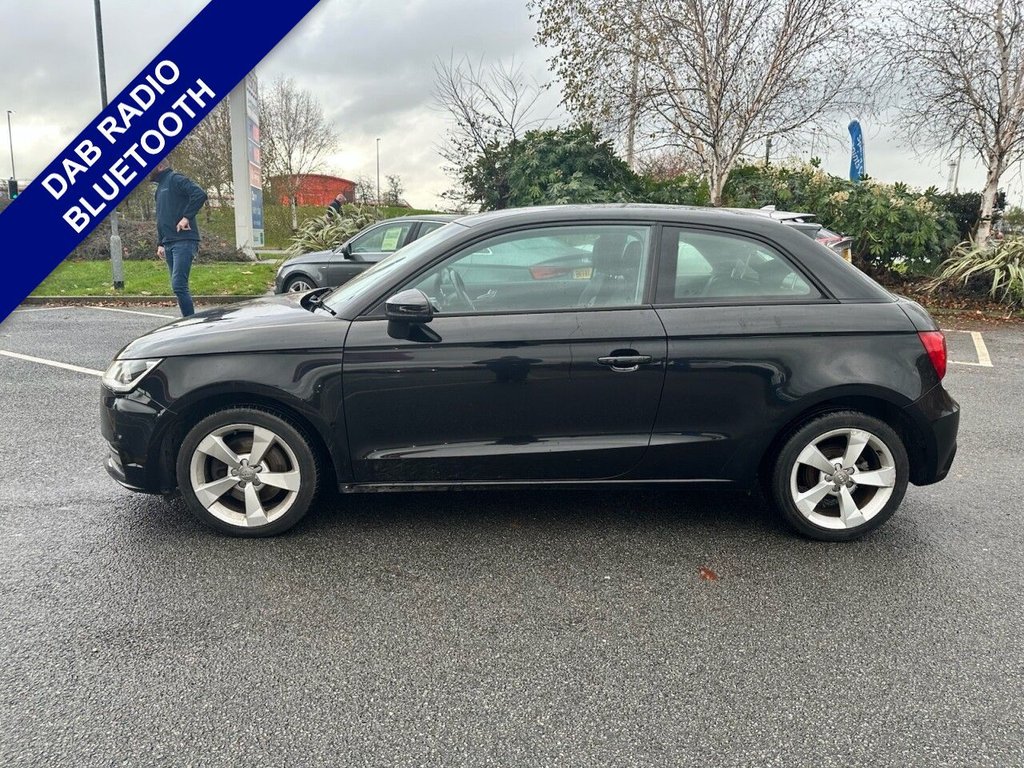 Used Audi A1 2015 for sale - 76686642: Photo 4