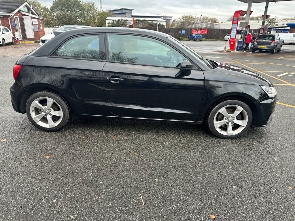 Used Audi A1 2015 for sale - 76686642: Photo 8