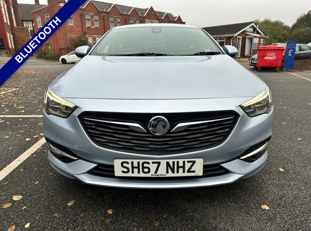 Used Vauxhall Insignia 2017 for sale - 76509783: Photo 2