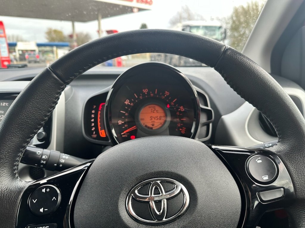 Used Toyota AYGO 2017 for sale - 76740270: Photo 10