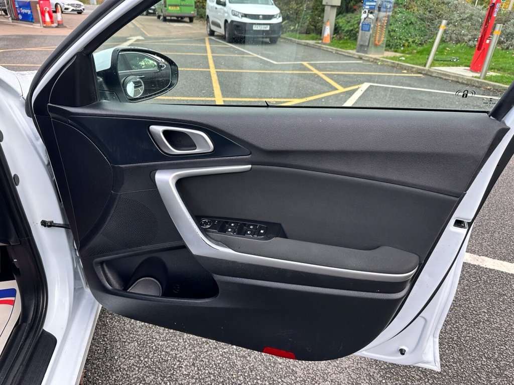 Used Kia Ceed 2019 for sale - 76068275: Photo 19