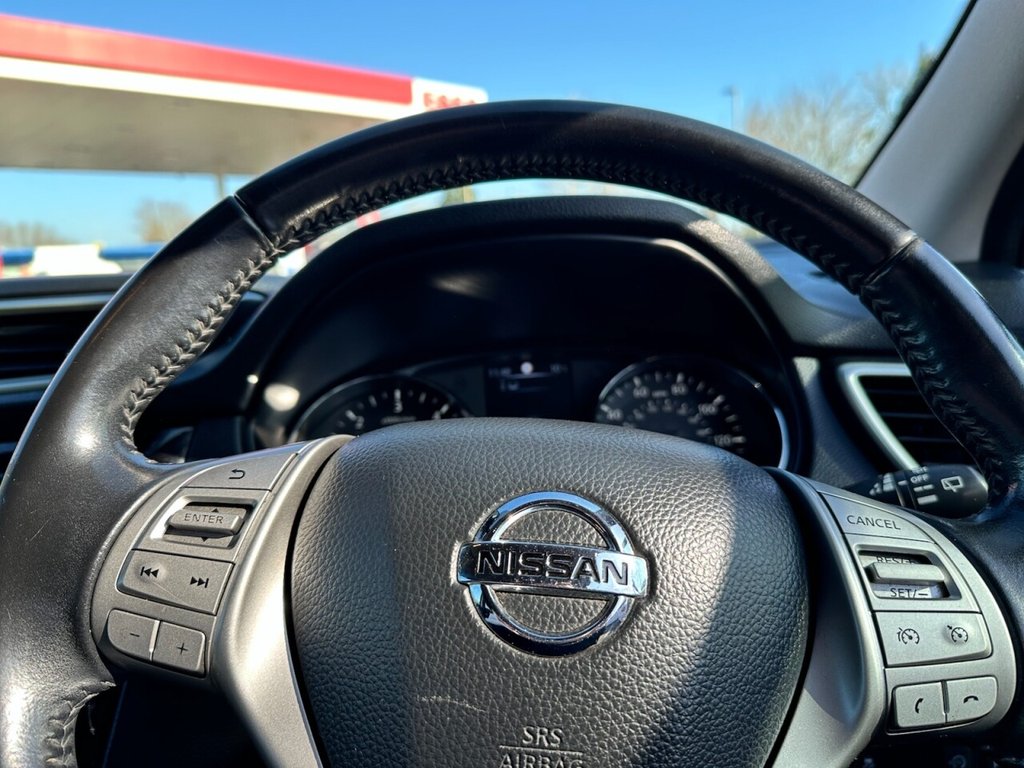 Used Nissan Qashqai 2016 for sale - 77749015: Photo 10