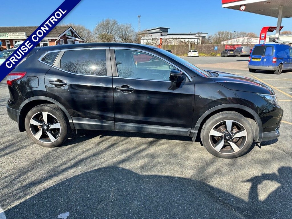 Used Nissan Qashqai 2016 for sale - 77749015: Photo 9