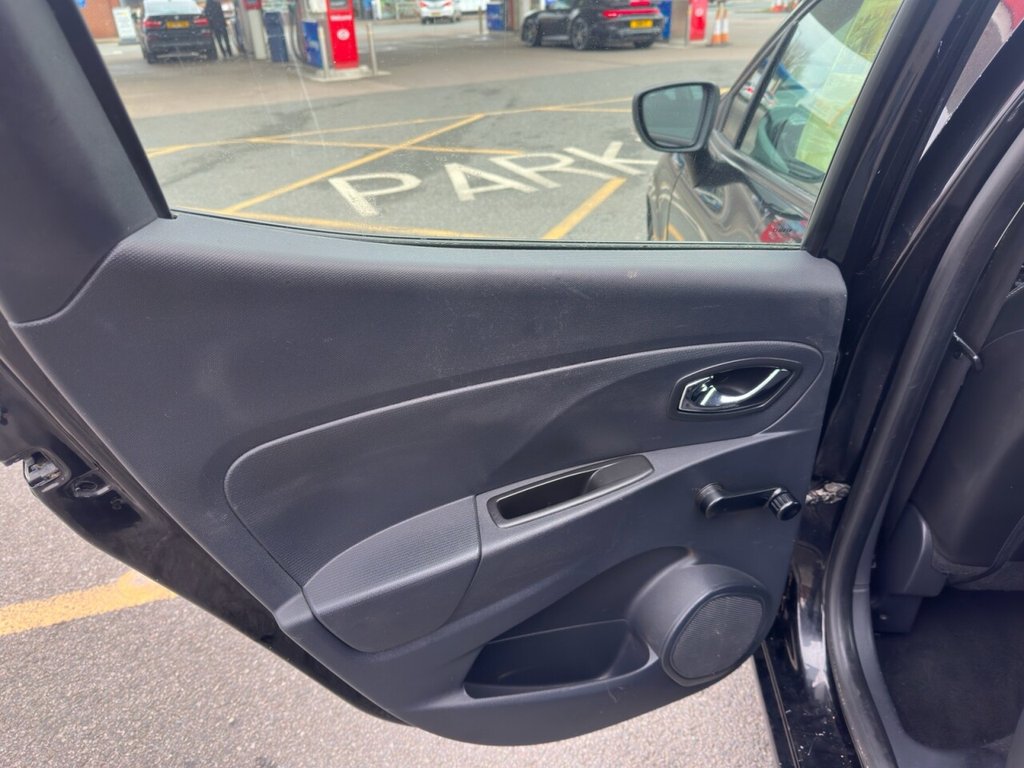 Used Renault Clio 2013 for sale - 77199777: Photo 12