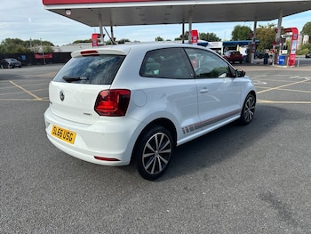 Used Volkswagen Polo 2016 for sale - 79482210: Photo