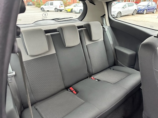 Used Renault Clio 2010 for sale - 76304073: Photo 17