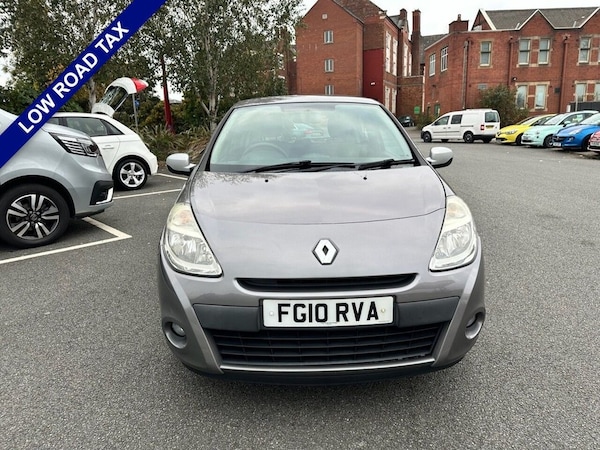 Used Renault Clio 2010 for sale - 76304073: Photo 2