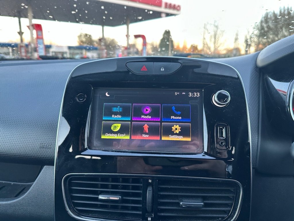 Used Renault Clio 2018 for sale - 76740291: Photo 11