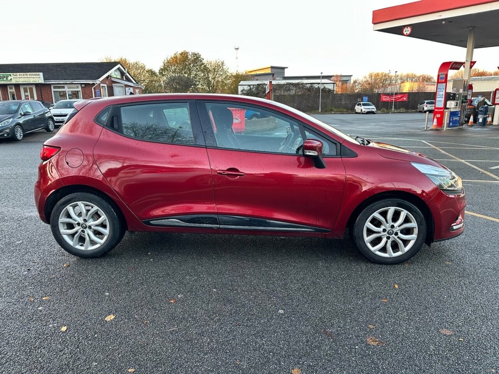 Used Renault Clio 2018 for sale - 76740291: Photo 9