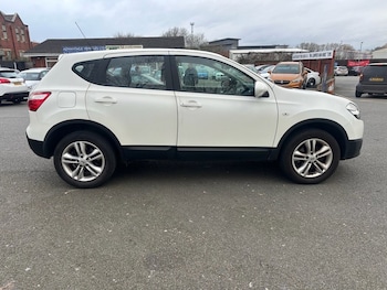 Used Nissan Qashqai 2013 for sale - 77821373: Photo