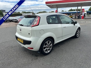 Used Fiat Punto Evo 2010 for sale - 78930952: Photo