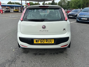 Used Fiat Punto Evo 2010 for sale - 78930952: Photo