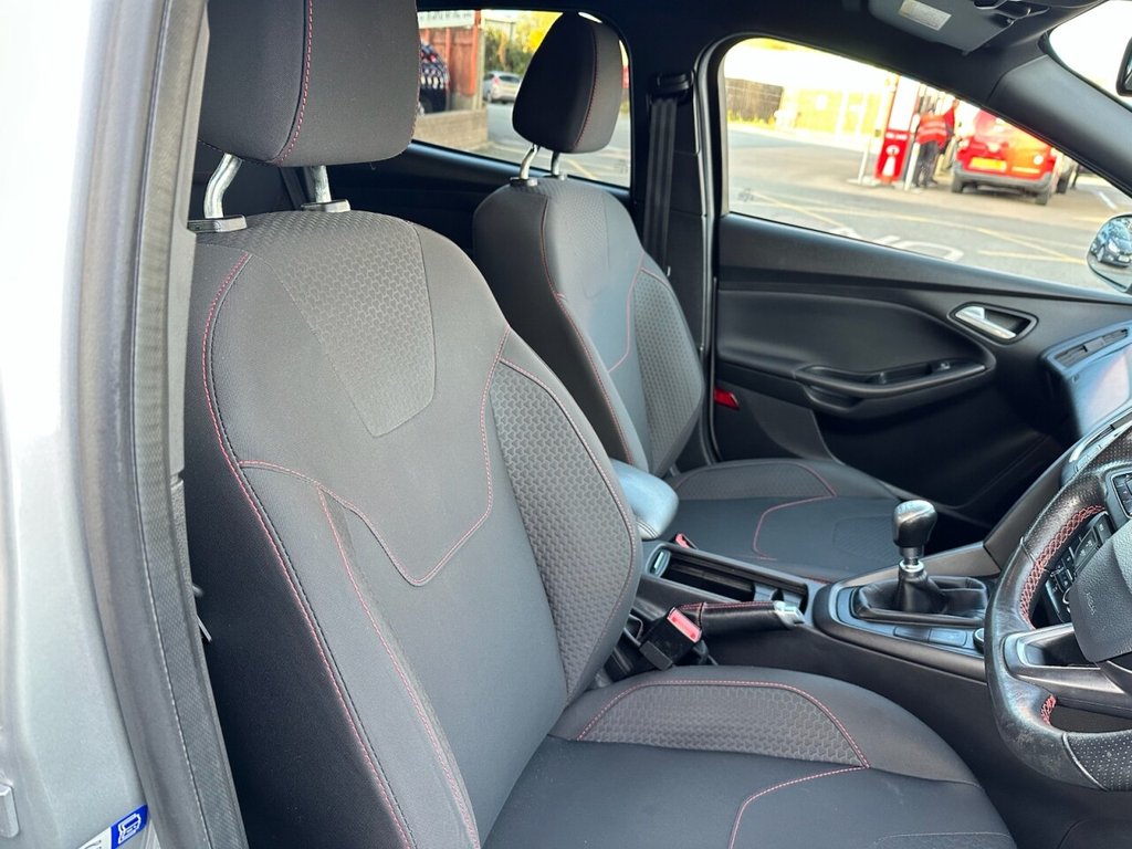 Used Ford Focus 2018 for sale - 76406393: Photo 11