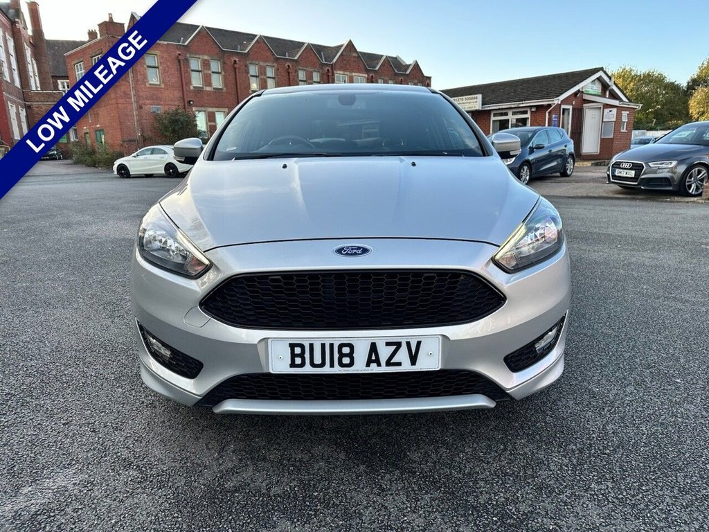 Used Ford Focus 2018 for sale - 76406393: Photo 2