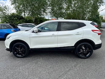 Used Nissan Qashqai 2017 for sale - 78543696: Photo