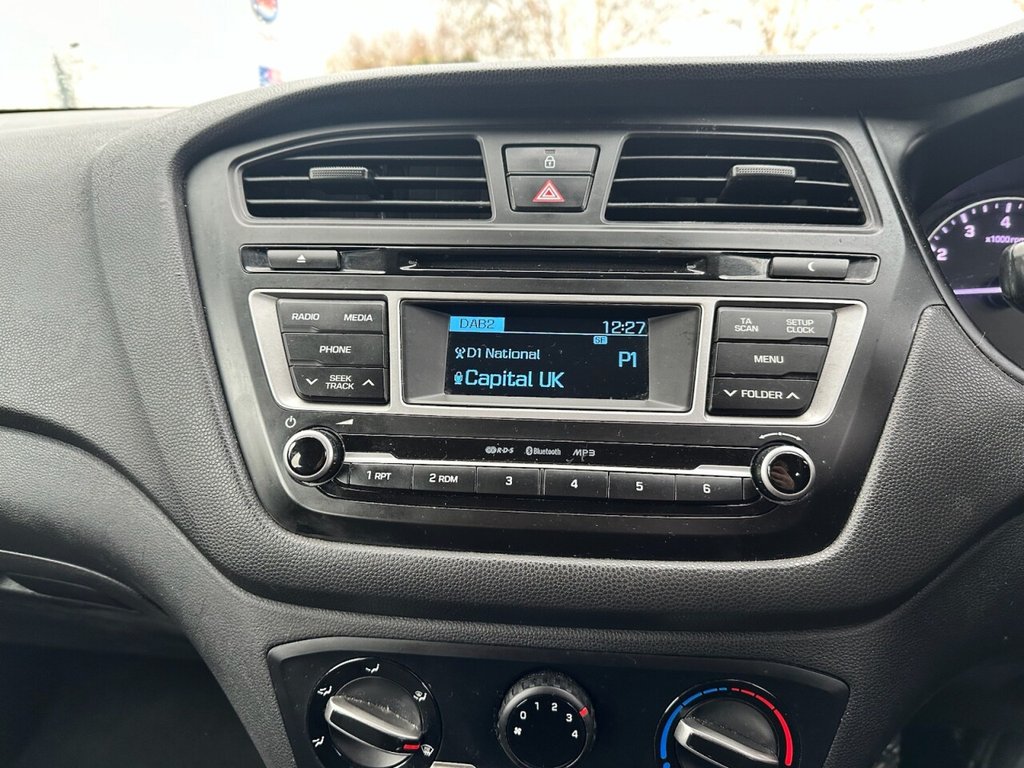 Used Hyundai i20 2018 for sale - 76686636: Photo 10