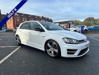 Used Volkswagen Golf 2015 for sale - 76882983: Photo