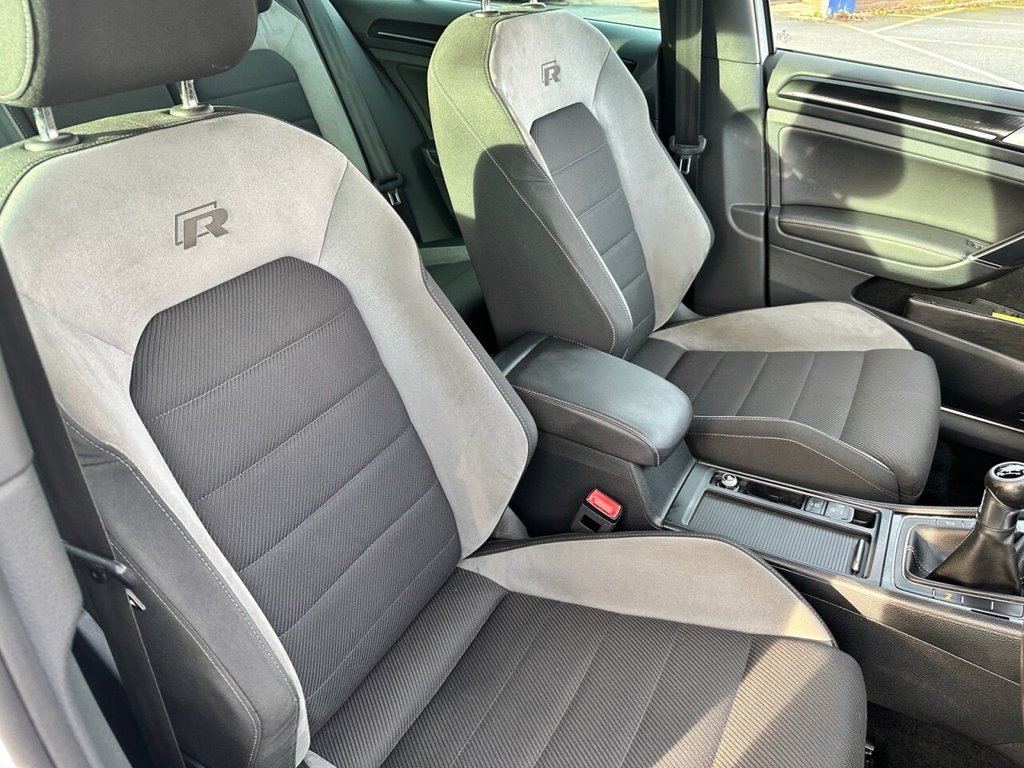 Used Volkswagen Golf 2015 for sale - 76882983: Photo 24