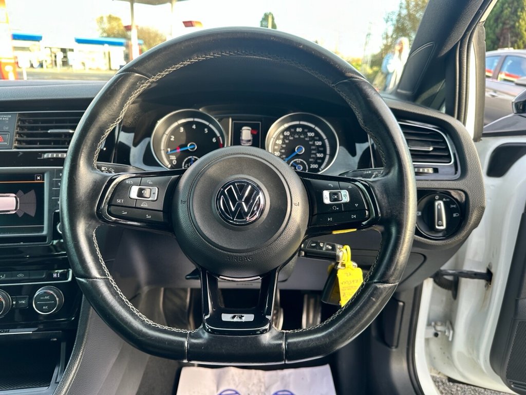 Used Volkswagen Golf 2015 for sale - 76882983: Photo 25