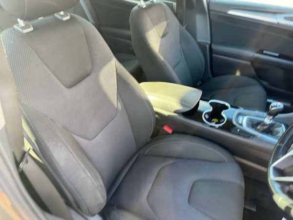 Used Ford Mondeo 2015 for sale - 76056975: Photo 24