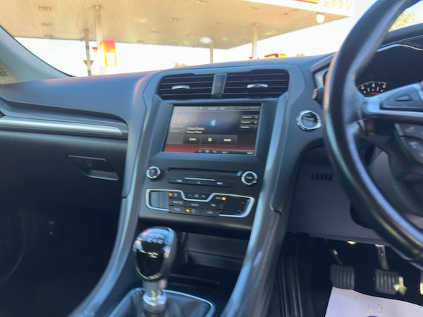 Used Ford Mondeo 2015 for sale - 76056975: Photo 26