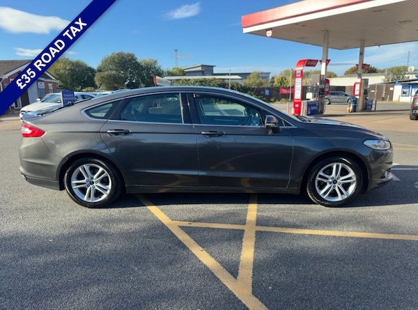 Used Ford Mondeo 2015 for sale - 76056975: Photo 2
