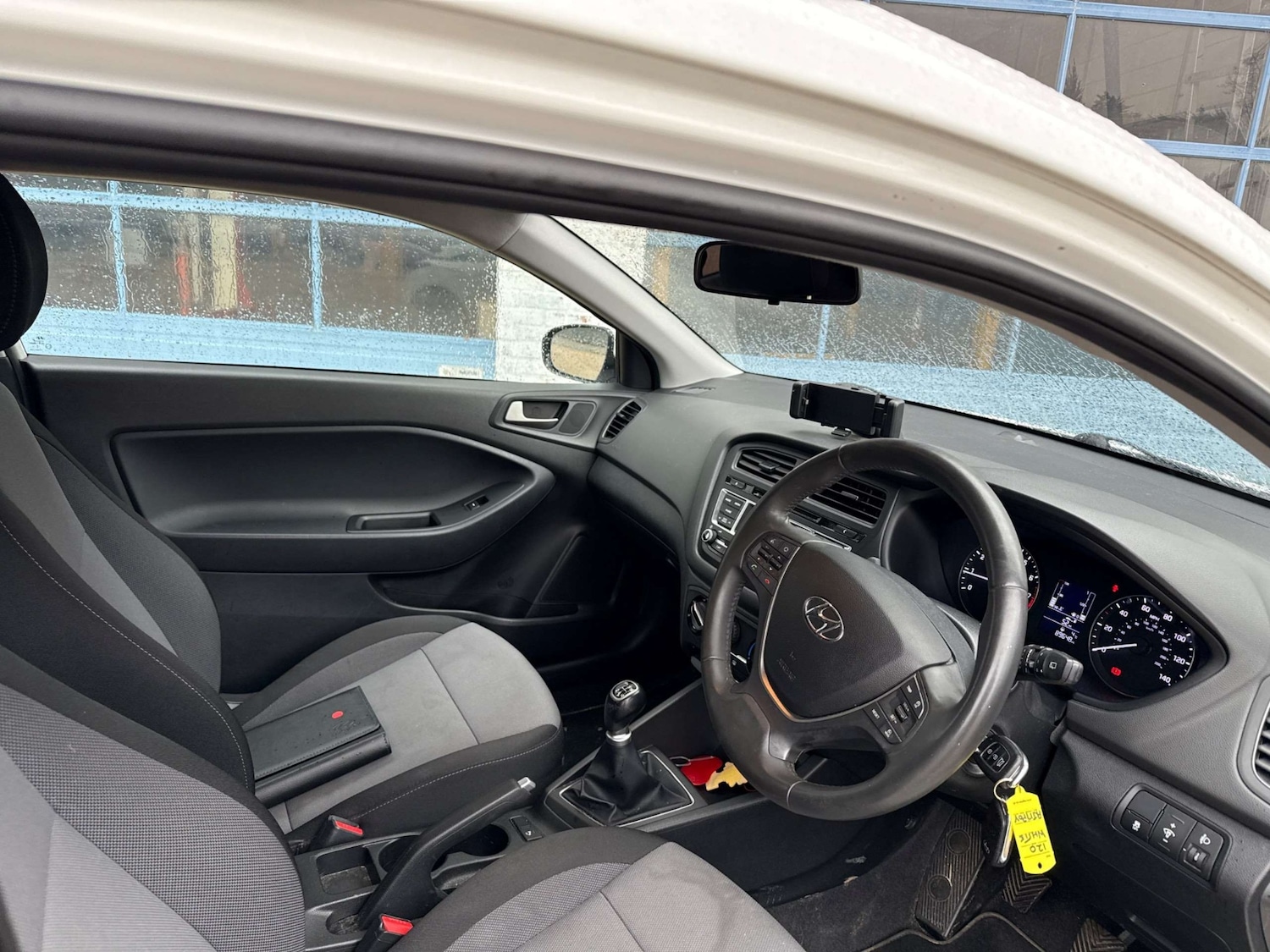 Used Hyundai i20 2017 for sale - 77296345: Photo 10