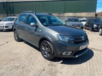 Used Dacia Sandero Stepway 2017 for sale - 79547449: Photo