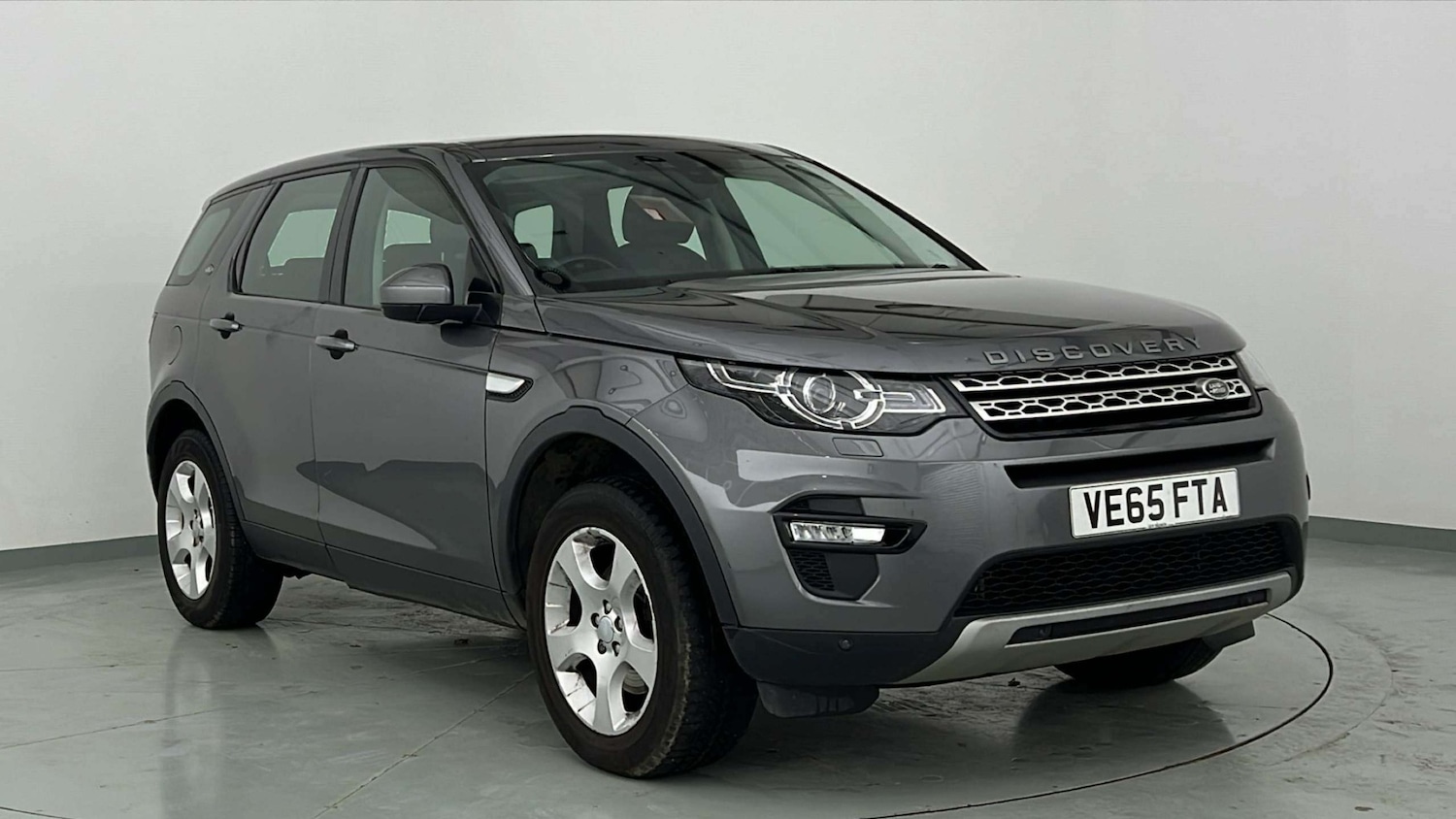 Used Land Rover Discovery Sport 2015 for sale - 76859591: Photo 1