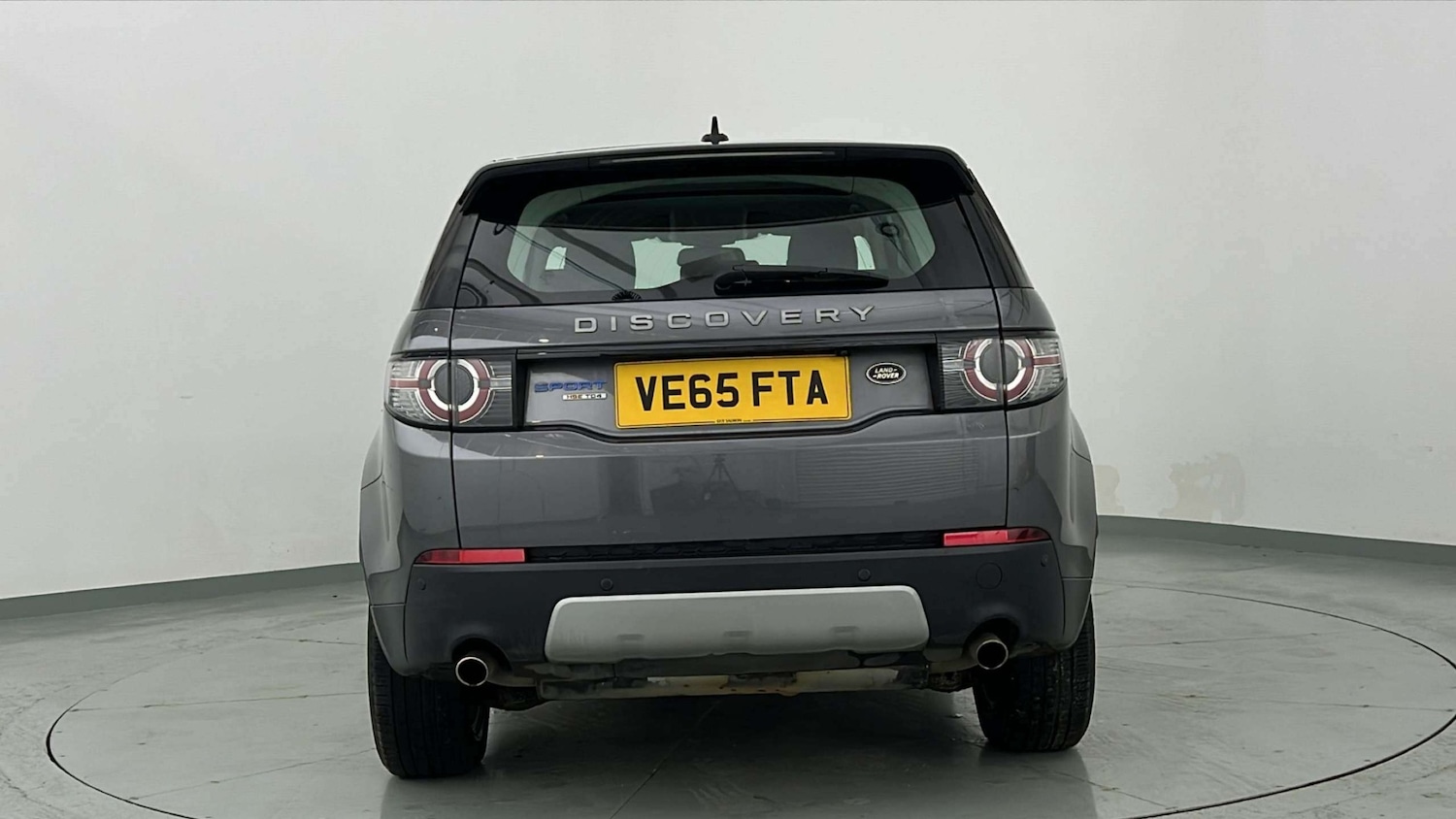 Used Land Rover Discovery Sport 2015 for sale - 76859591: Photo 2