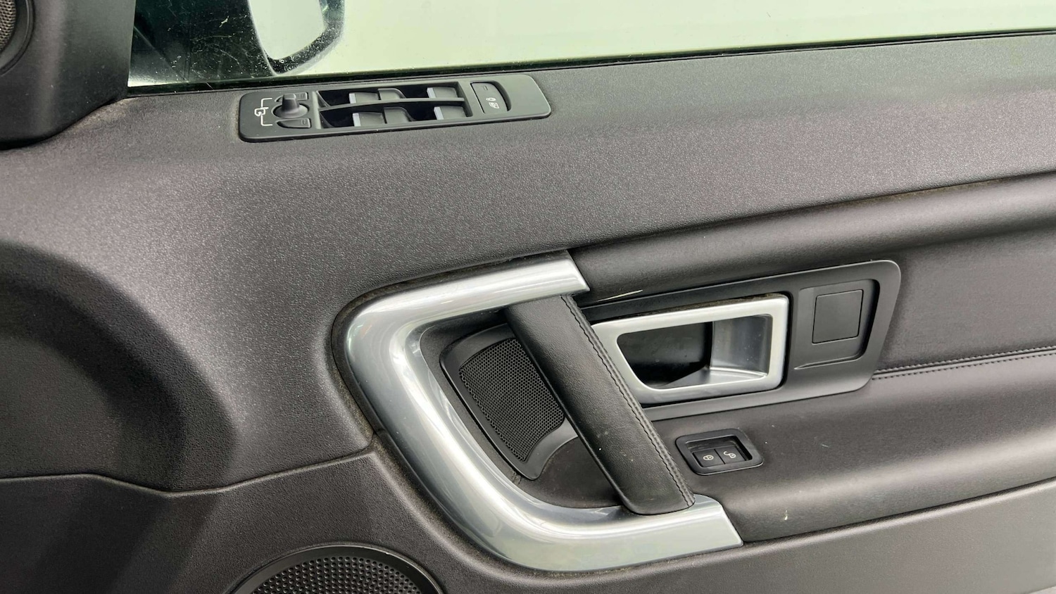 Used Land Rover Discovery Sport 2015 for sale - 76859591: Photo 36